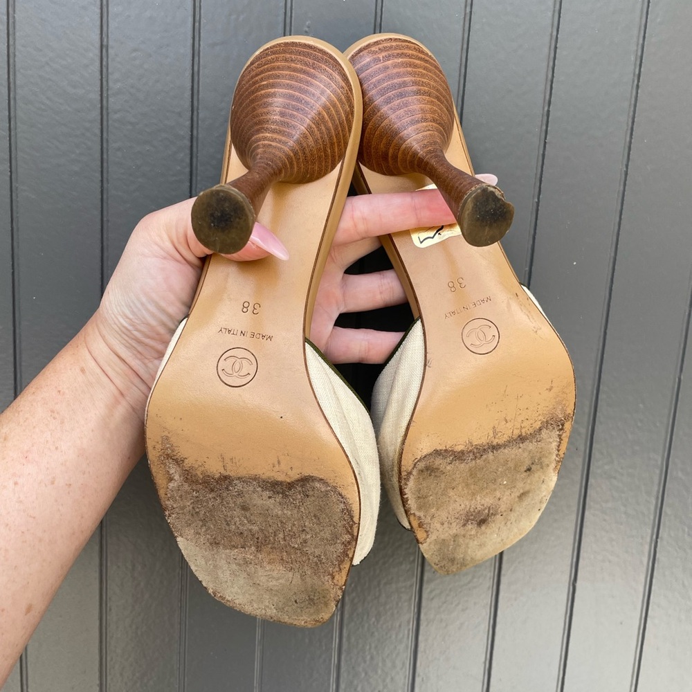 Vintage Chanel Heels - Picture 5 of 10